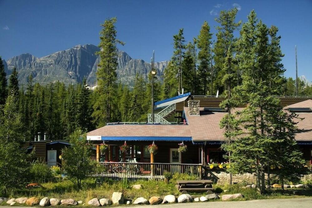 Sunwapta Falls Rocky Mountain Lodge Jasper Exterior foto